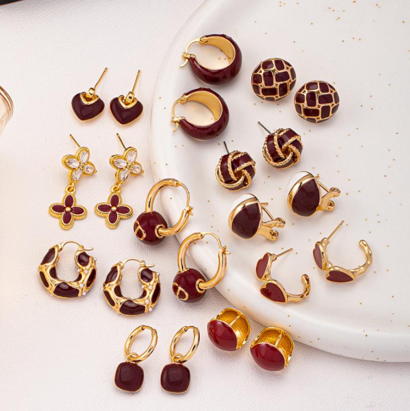 

Autumn/Winter High-End S925 Silver Needle Red Enamel Stud Earrings