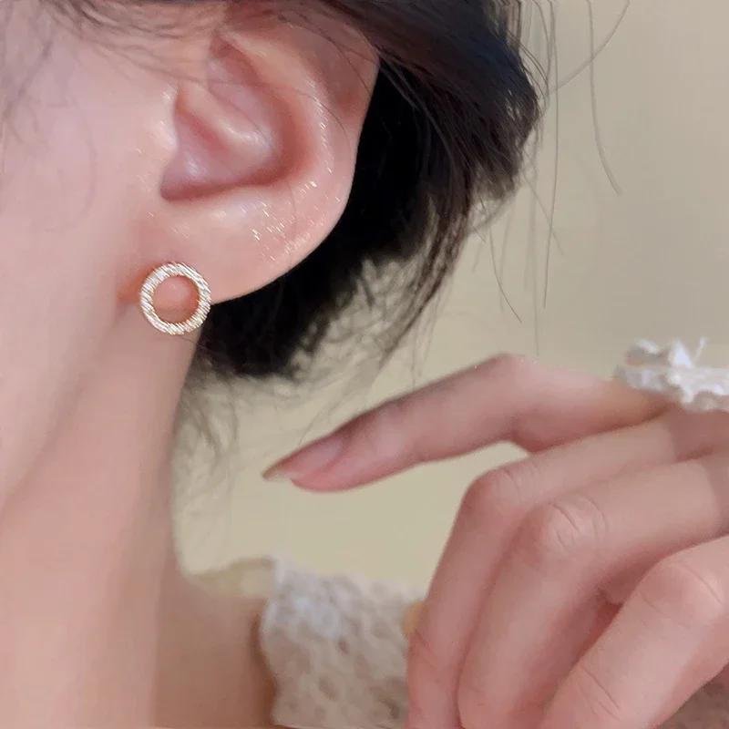 1pair Delicate Small Circle Stud Earrings for Women Gold Color Crystal Minimalist Summer Fashion Jewelry Party Accessories Gift