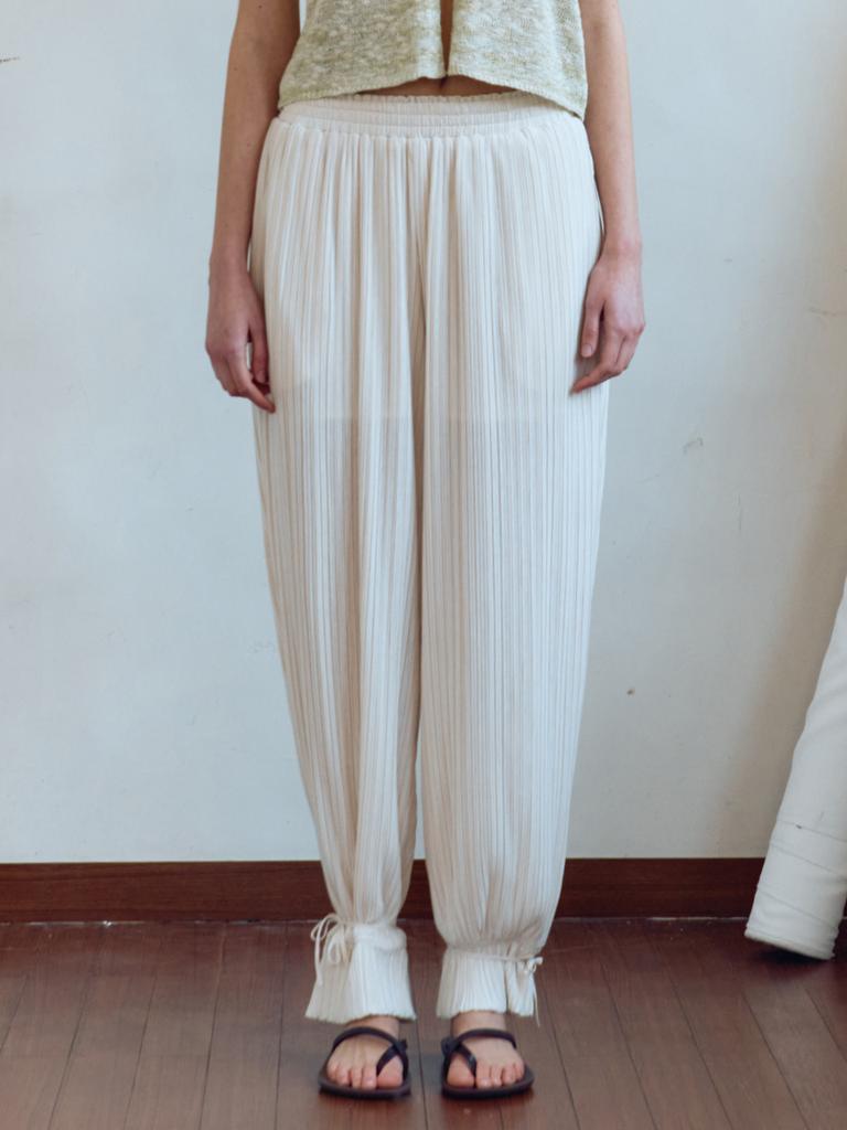 Sienneu City Pleated Pants (Ivory)