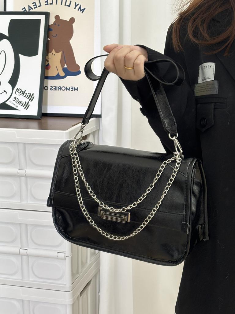 Premium Patent Leather Chain Stray Bag Women's Autumn and Winter Large-capacity Commuter Underarm Bag Student Versatile Shoulder Messenger Bag