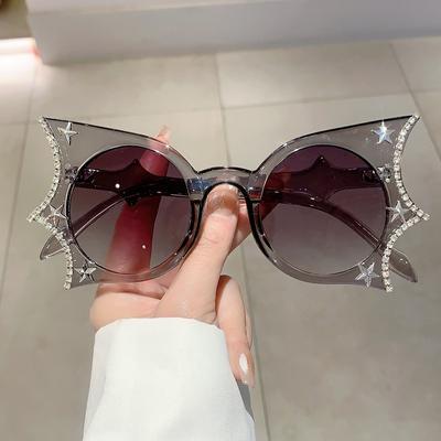 Non-polarized Steampunk Diamond Star Bat Sunglasses Women for Men Trendy Halloween Party Sun Glasses Vintage Luxury Oversized Shades