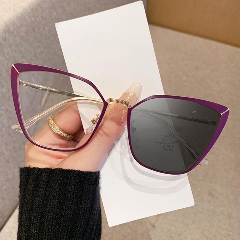 Retro Cat Eye Frame Anti Blue Light Glasses Women Photochromic Metal Frame Eyewear Trend Design Blue Light Blocking Flat Glasses