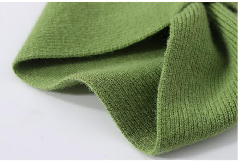 Children's 100% Wool Knitted Scarf, Autumn/Winter, Cross Neck Warmer for Boys and Girls.