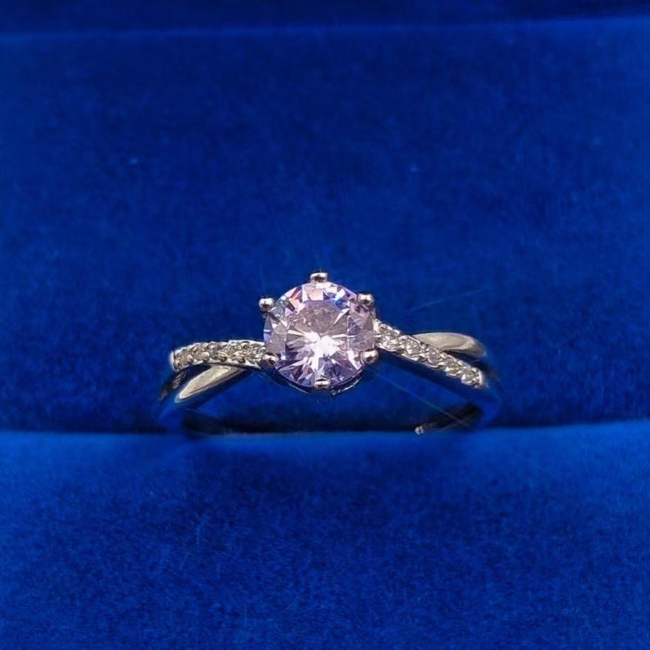 The Same Six-Claw Twisted Wall Ring, Imitation Diamond Ring, Live Adjustable Versatile High-Texture Ring.