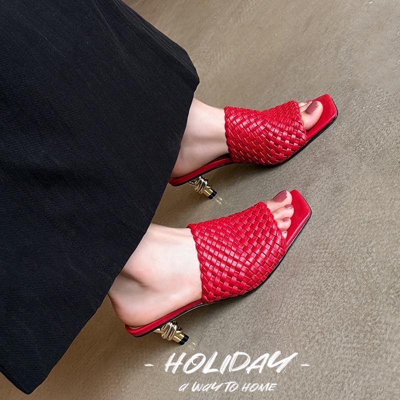 Handwoven~ Retro cowhide slippers women's head summer new solid color temperament foot thick heel cool slippers