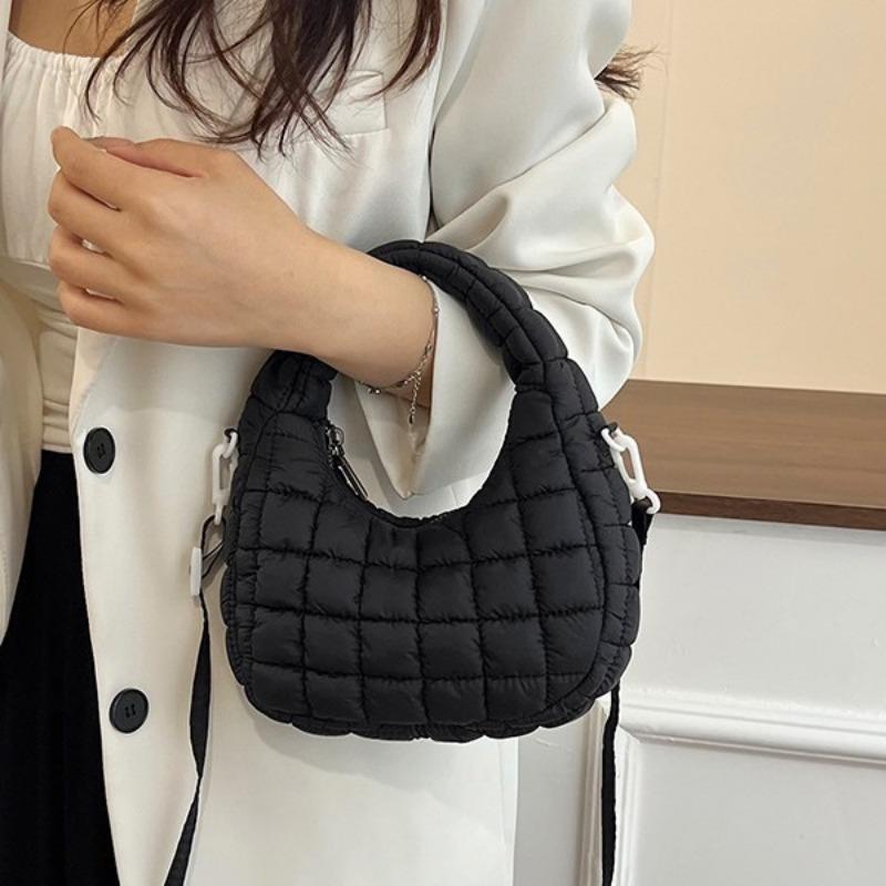 Summer High-end Commuter Messenger Bag Women's New Silver Pleated Cloud Bag Versatile Bubble Hand Bag