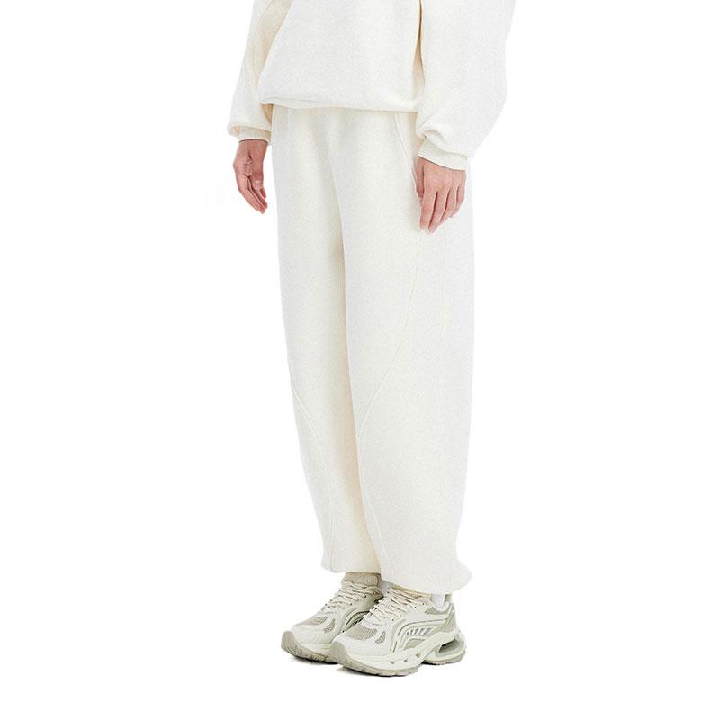Li Ning Reignite Series Solid Color Loose Fit Reflective Knit Sports Pants Women Bottoms Off-White AKLU232-1