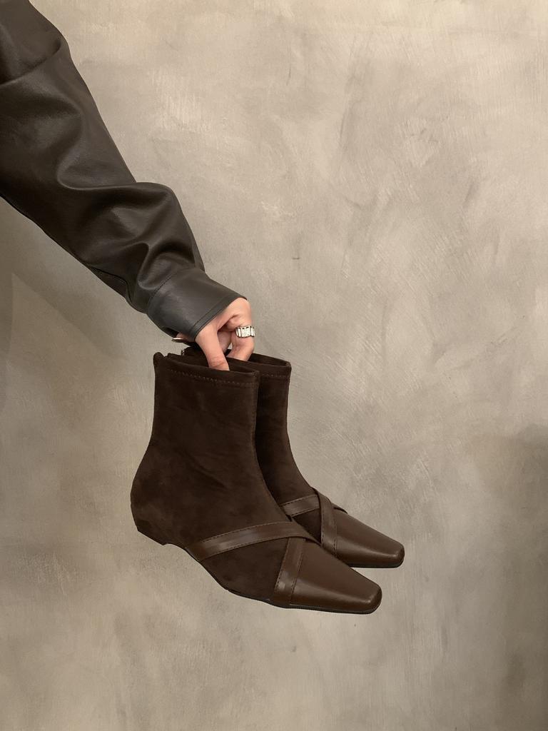 Retro small square head black small naked boots women's boots new autumn and winter brown thin boots French small short boots