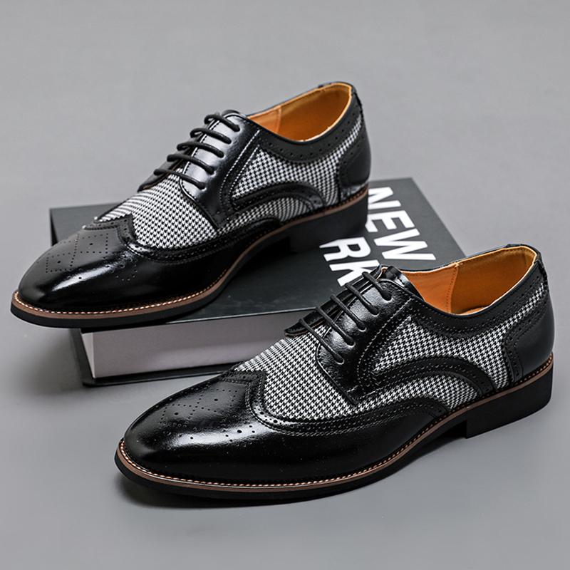 Fashion New Designer Men's Pointed Mixed Patchwork Patent Leather Brogues Shoes Formal Wedding Prom Dress Homecoming Footwear Zapatos
