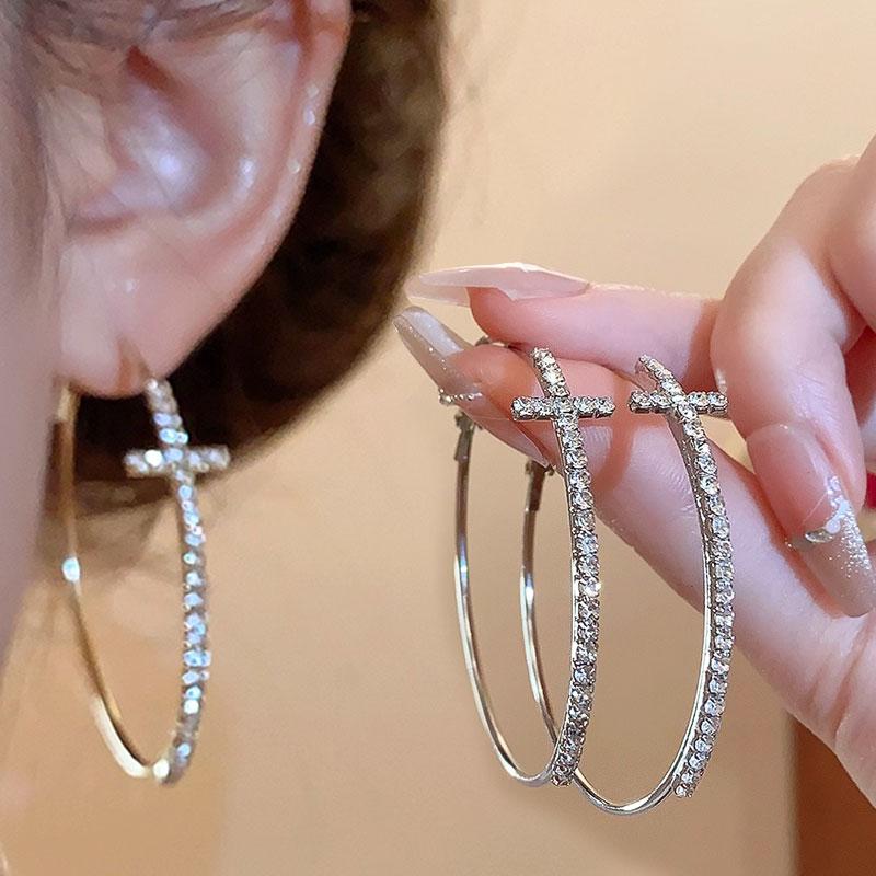 Modische Schlichte Creolen für Damen Kreuz Glänzend Kristall Gold Silber Metall Y2K Punk Schmuck Tägliches Party-Zubehör Runde Ohrringe