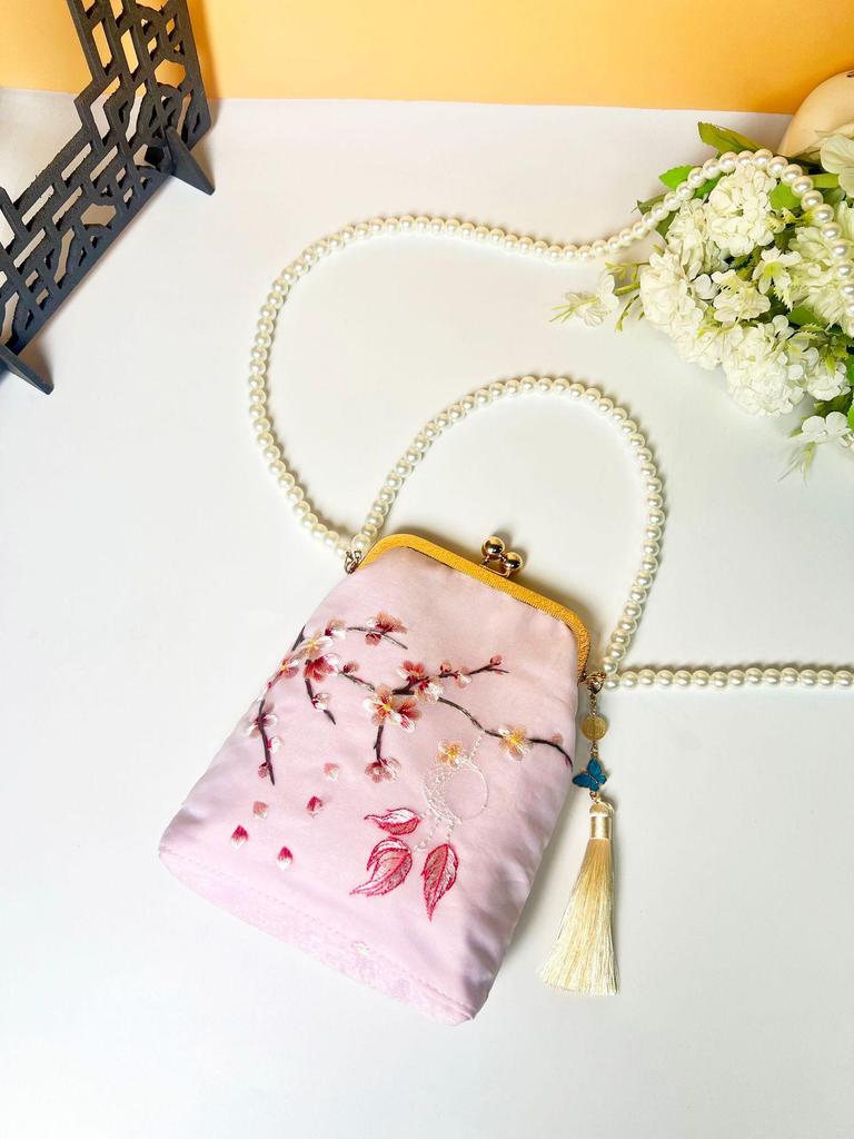 Ancient Style Single Shoulder Crossbody Cheongsam Bag with Embroidery Clasp Handbag