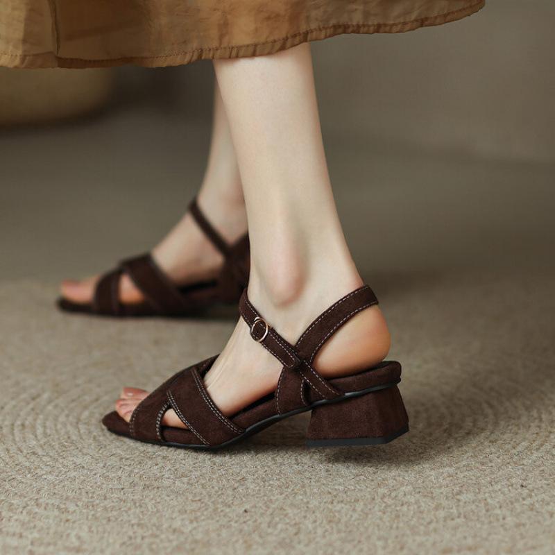 Summer Medium Heel Casual Sandals Women's Head Buckle Rubber Sole Square Heel New Comfortable Large Size Suede Women's Sandals