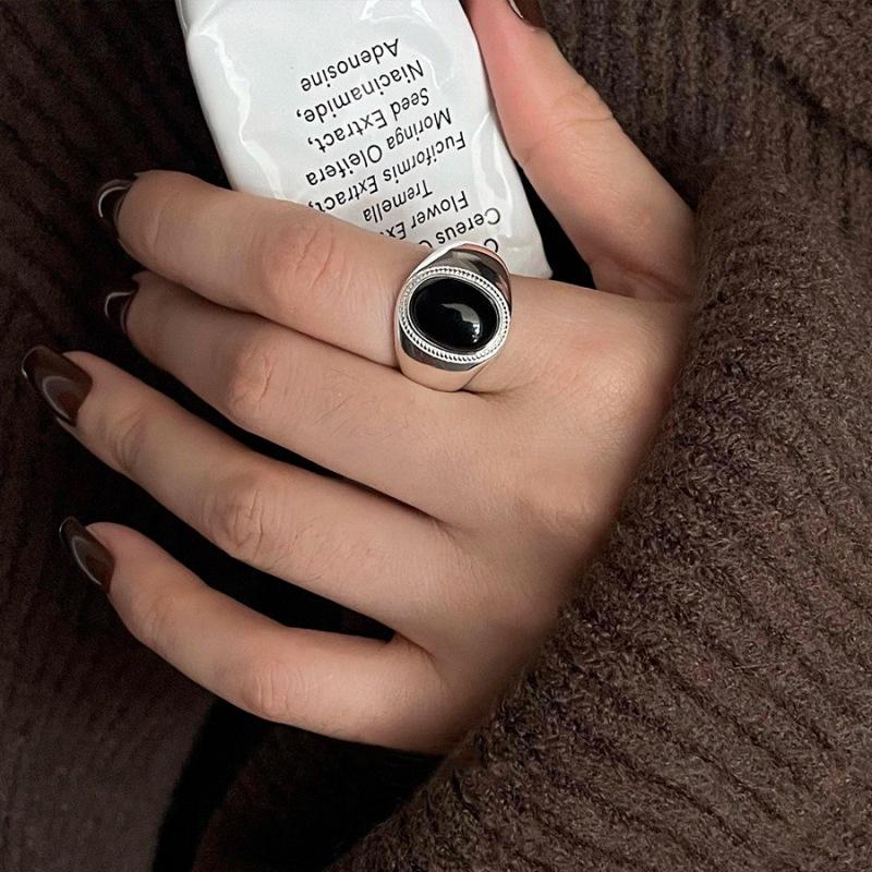 

Черное овальное открытое кольцо с серебряным покрытием S925 - Женская хип-хоп панк мода, Штабелируемый аксессуар на указательный палец Adjustable