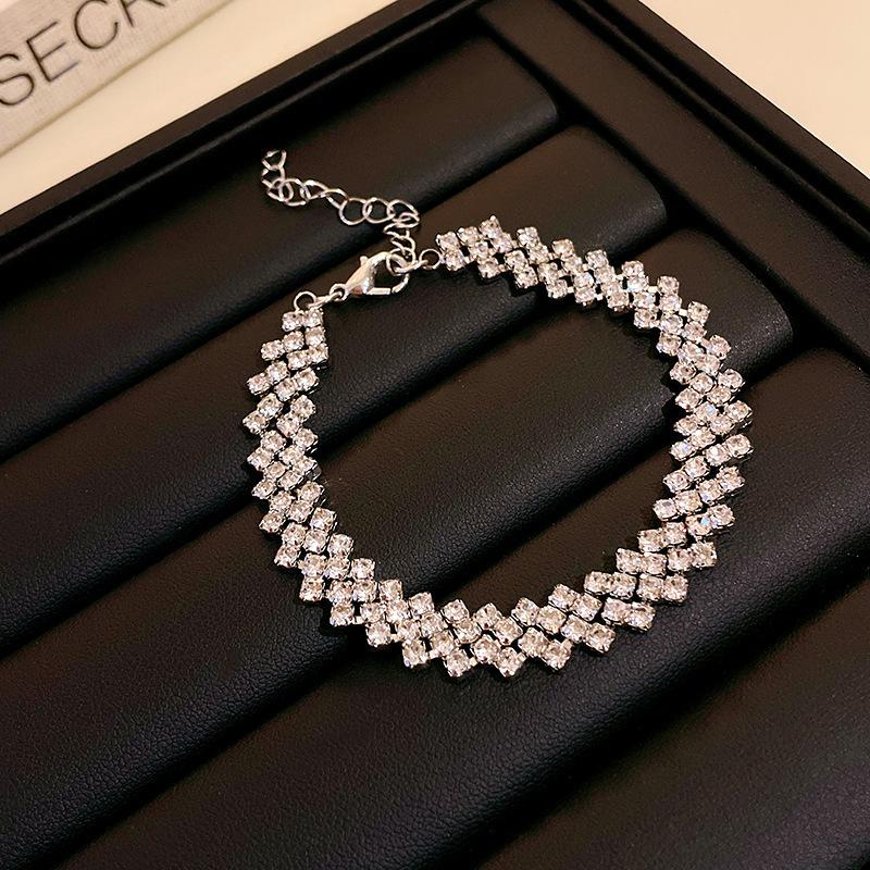 Elegant Zirconia Heart Beaded Bracelet – High-End Women s Jewelry with Shiny Beads and Chic Style.