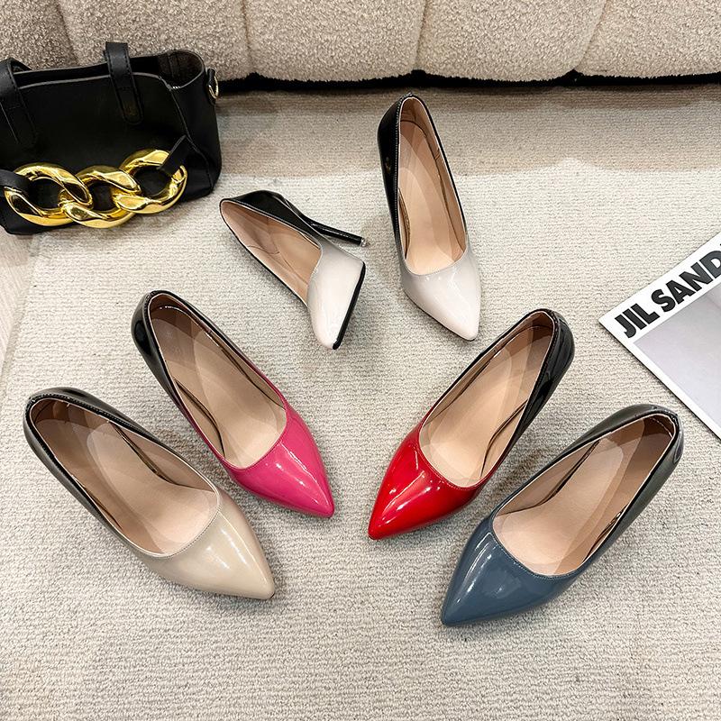 Fashion African Woman Shoe High Heels Pointed Toe 2025 Patent Leather Sexy Pump Work Dress Professional Burgundy Spikes Latest Beige Cro