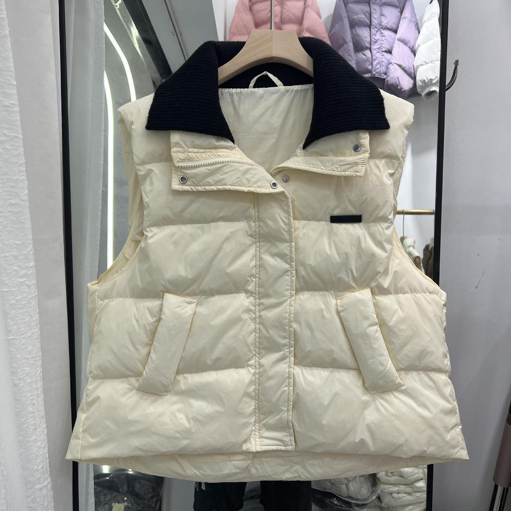 High-End Women's Short Down Vest - Square Neck, Autumn/Winter 2023, White Duck Down Outerwear
