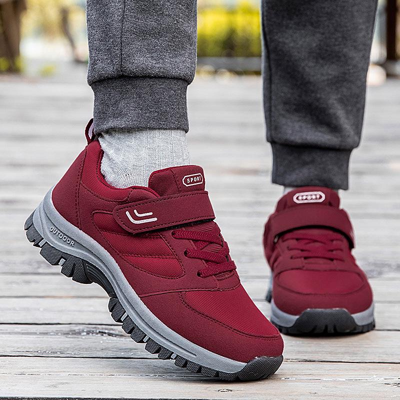 Elderly Men’s & Women’s Autumn Casual Shoes: Comfortable Cotton Walking Shoes for Middle-Aged & Seniors, One-Piece Delivery.