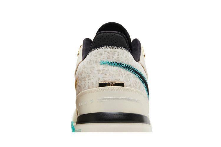 Nike Zoom LeBron NXXT Gen AMPD Liverpool FC (Translucent Sole)