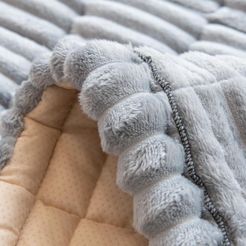 Solid Color Minimalist Sofa Cushion Autumn and Winter Anti Slip Pad Thick Quilted Protective Pad  Warm and Soft Sofa Mat Multiple Sizes Available