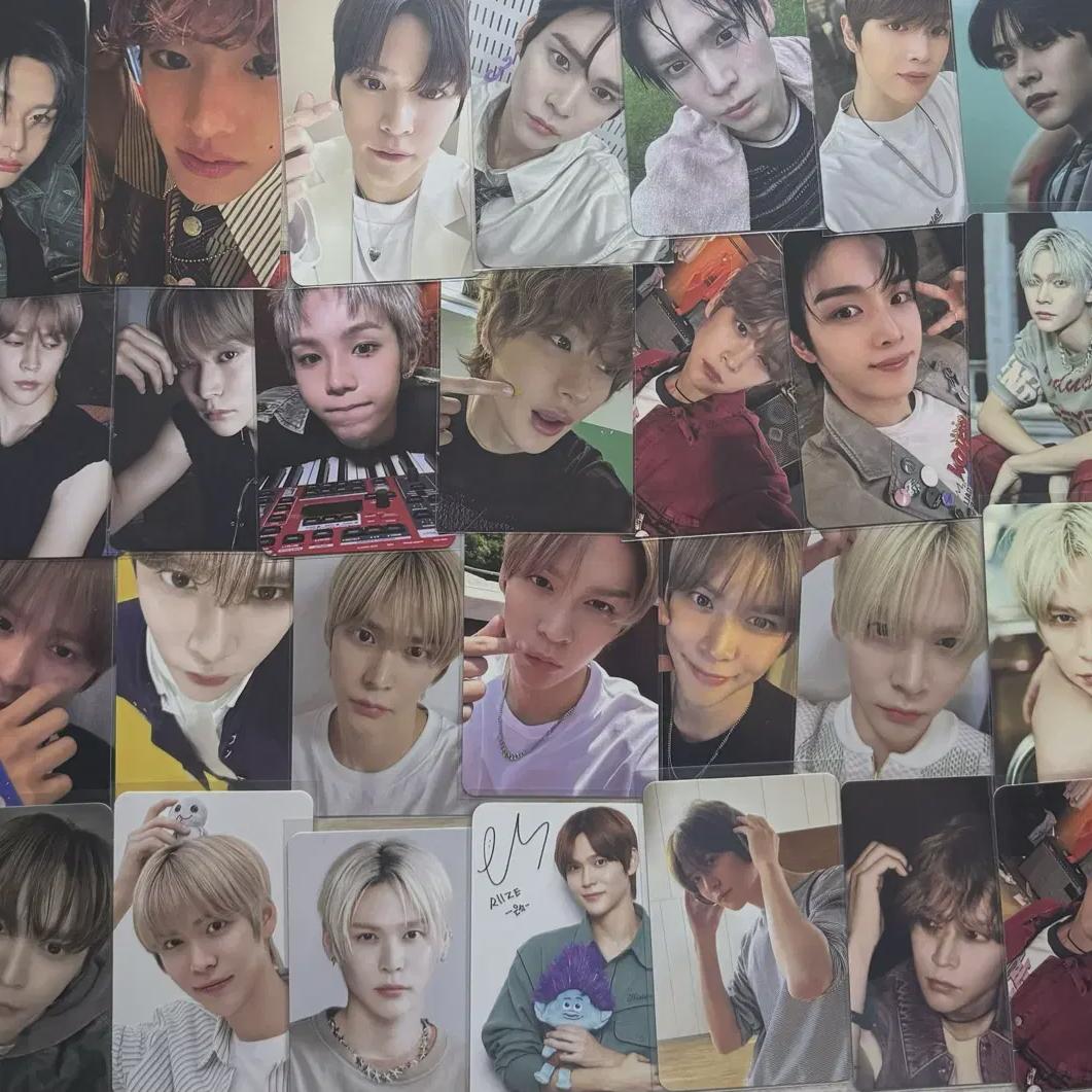 

Bulk Sell Of 28 Riize Photocard