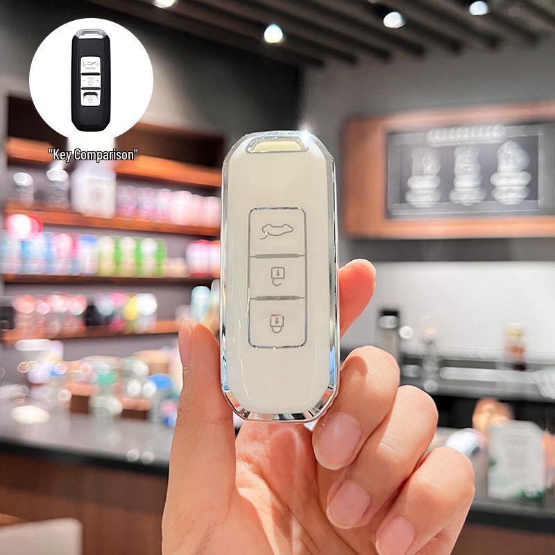Baojun 560/530/510/730/310w/E100/E200 Car Key Cover - Protective Case with Buckle for Men & Women