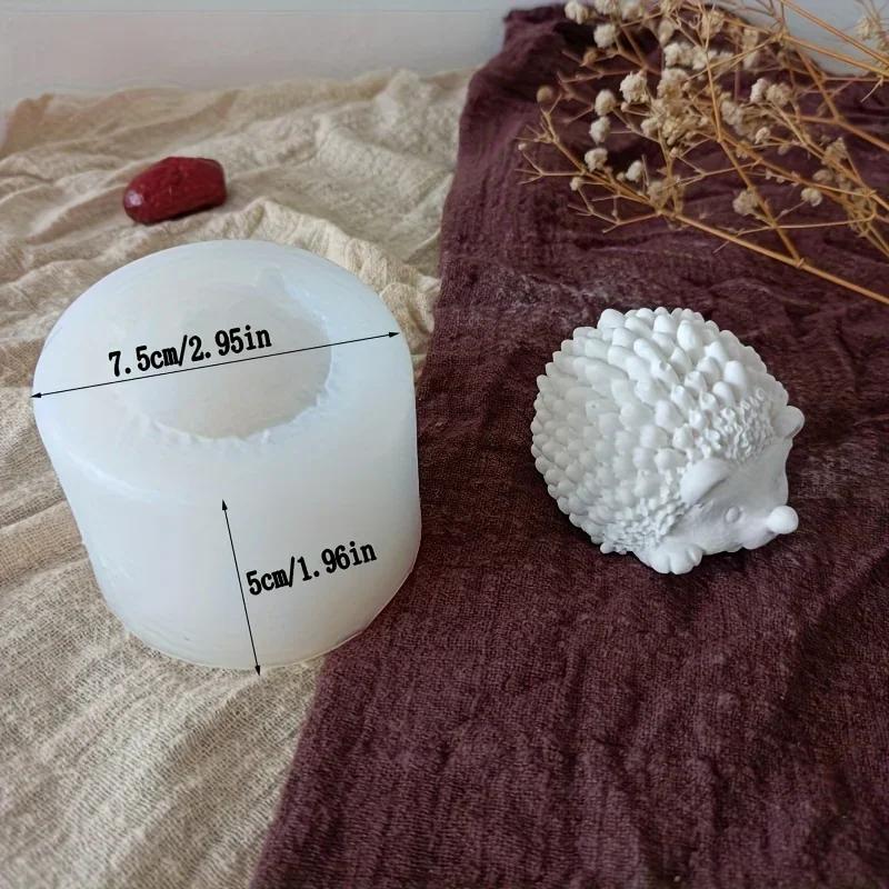 

3D Cute Hedgehog Silicone Candle Mold - DIY Cartoon Animal Soap Resin Plaster Mould for Chocolate & Candy Making Quality Home