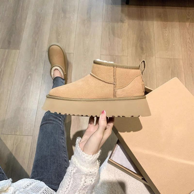 Popular Snow Boots Women's 2025 New Winter Velvet Thickened Warm Thick-soled Northeast Cotton Shoes One-pedal Boots