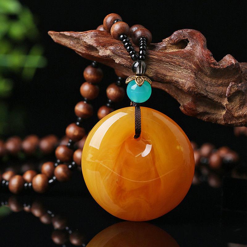 Náhrdelník s jantárovým príveskom v etnickom štýle, retiazka na sveter