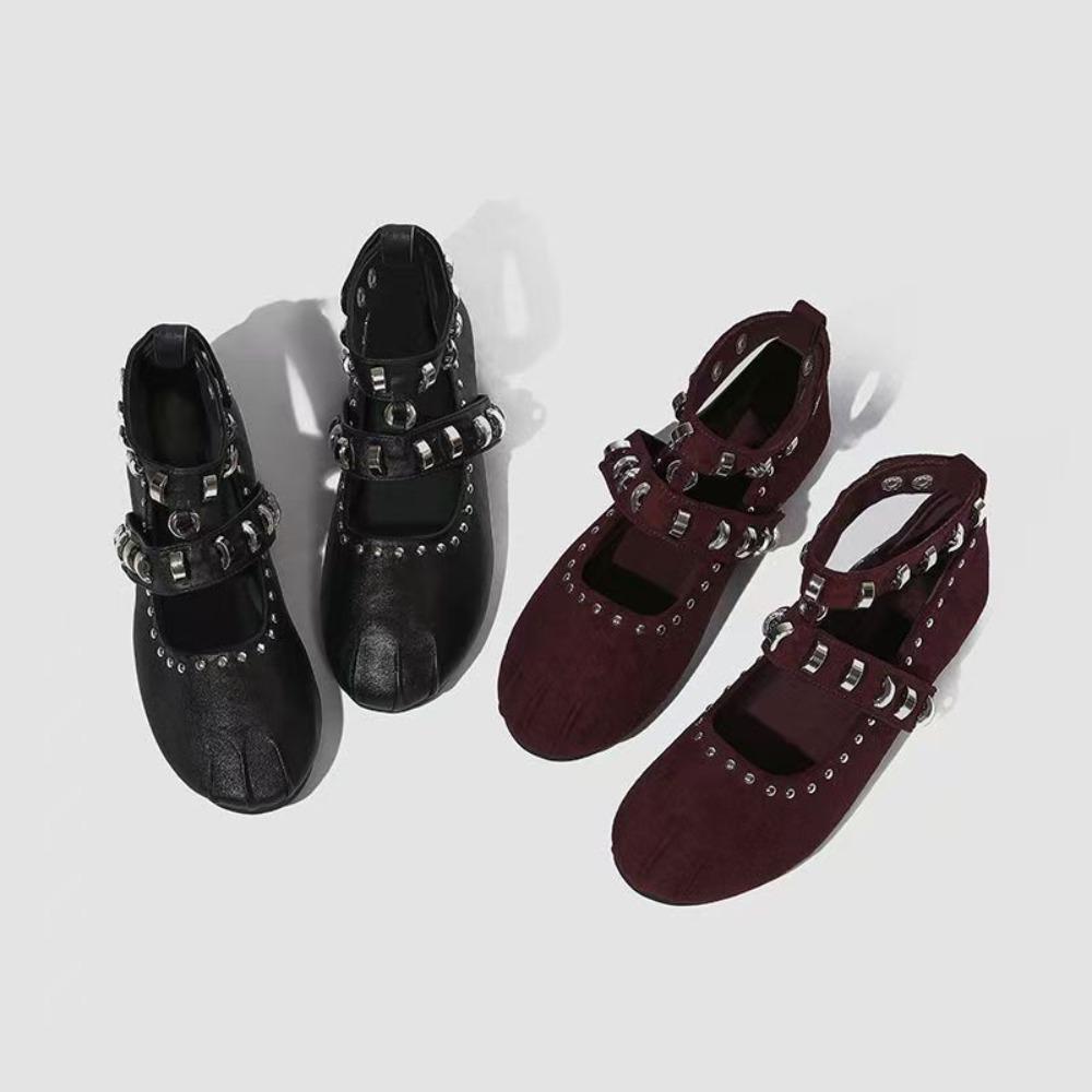 Women's Flat Shoes Retro Rivet Single Shoes Women's Spring Autumn Fashion Round Head Versatile Ballet Shoes Casual Flats Black