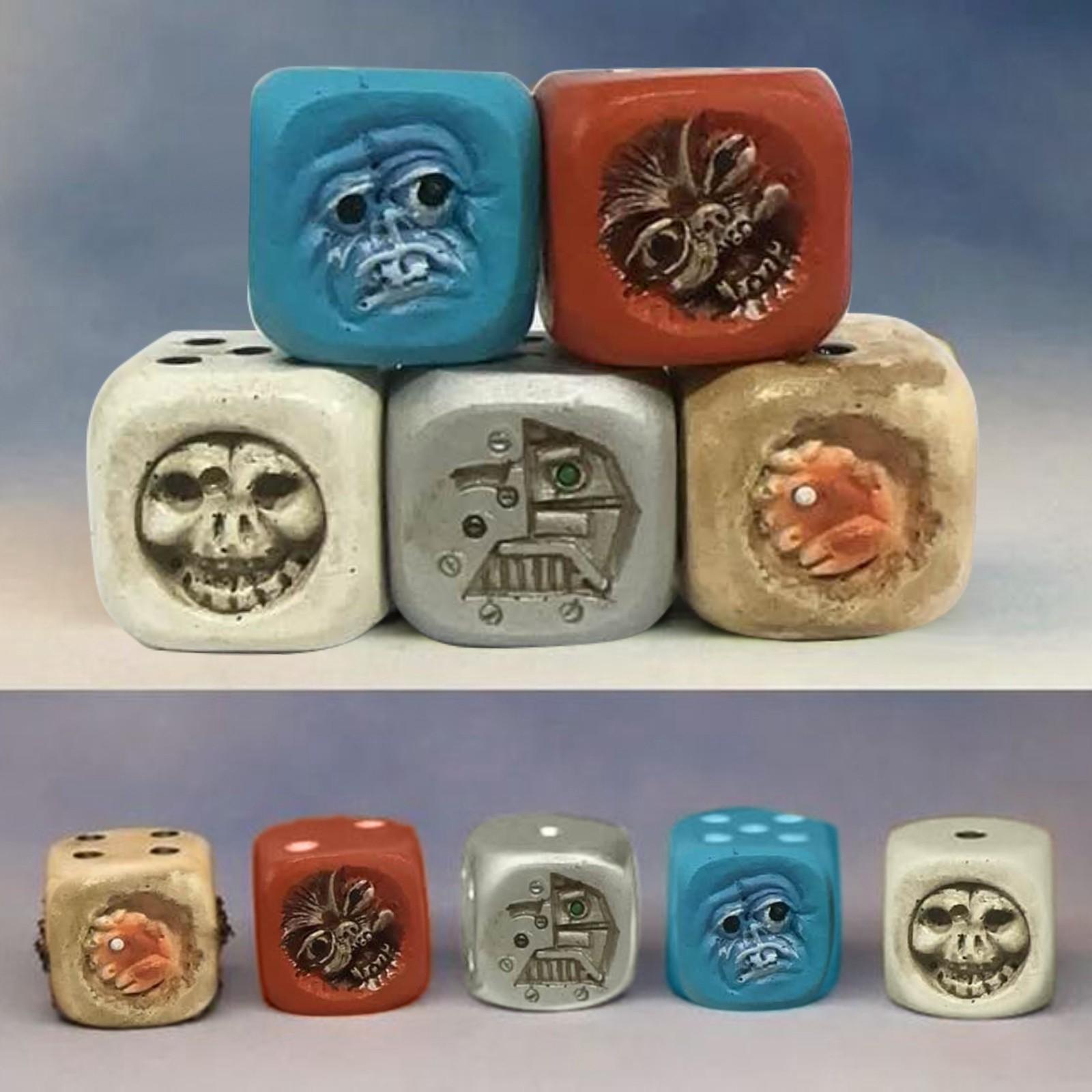 

Игральные кости, реквизит для настольных игр на Хэллоуин, необычный набор игральных костей для настольных игр, ролевых игр, реквизит для игр в офисах и дома, подарок One Size