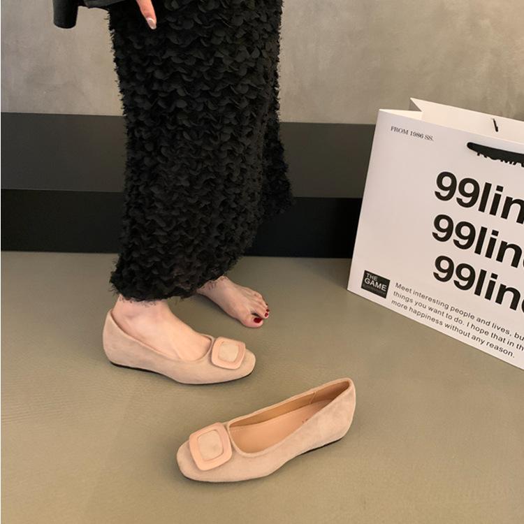 

Inner height-increasing shoes Korean version temperament square head shallow mouth single shoes commuting shoes women s early autumn new one-peda 40 розовый