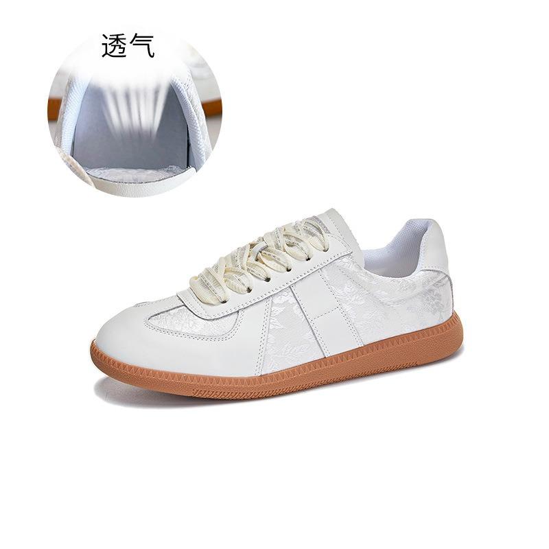 Leather Women's New Summer Breathable Mesh White Shoes Women's Flat-bottomed Versatile Casual Women's Shoes