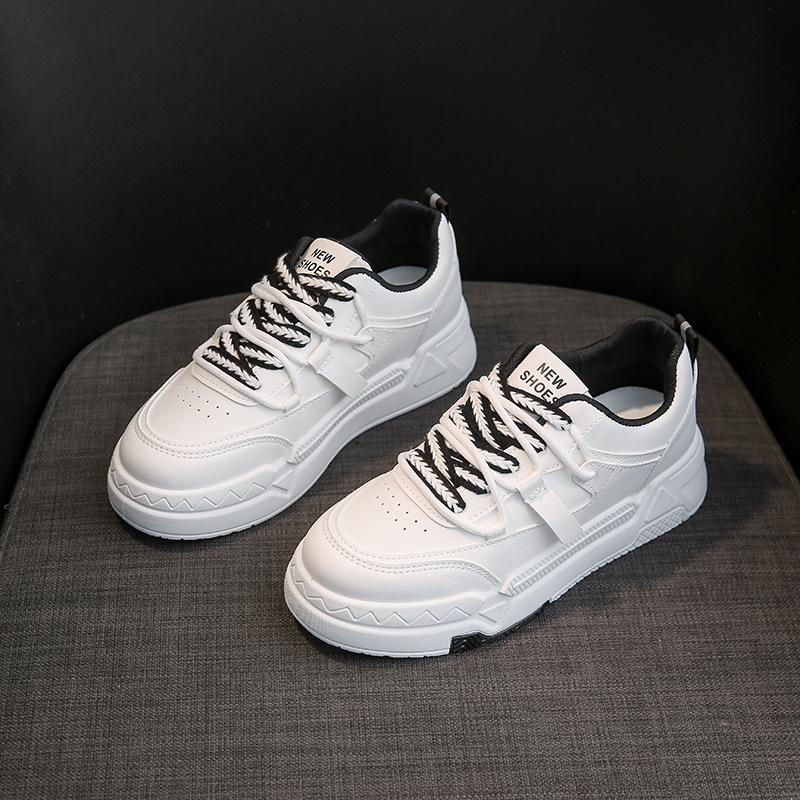 

Универсальные маленькие белые туфли на плоской подошве женские 2025 лето новые дышащие простые ретро немецкие тренировочные туфли кеды спортивная и повседневная обувь 40 чёрный