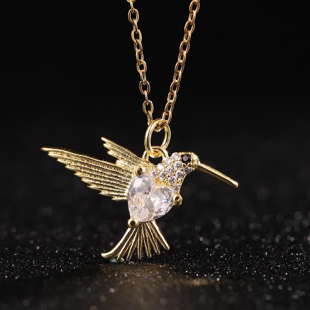 Colorful Zircon Pearl Hummingbird Flying Pendant Necklace Titanium Steel Collarbone Chain Women's Unique Design