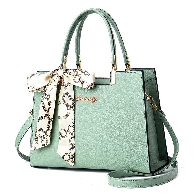 New Fashi High Quality Women's Bag Versatile Women's Handbag Silk Scarf Pendant Messenger Bag Shoulder Bags Small Square Bags