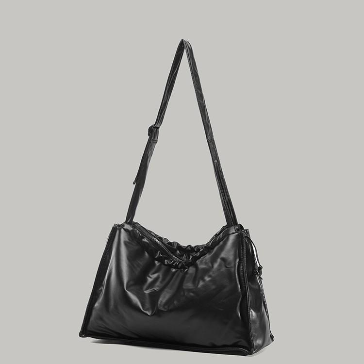 Summer new large-capacity minimalist style unisex drawstring shoulder bag, daily commuting and sports series tote crossbody bag