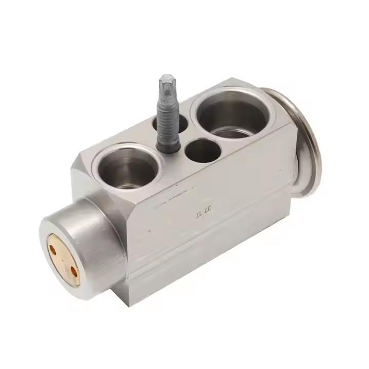 Air Conditioning Expansion Valve for 2nd Gen Freelander (LR016631, LR009786, C2Z27342)