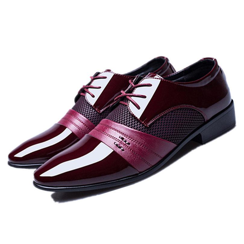 Luxury Brand Men Business Flats Shoes Breathable Men Patent Leather Shoes Classic Formal Dress Shoes For Men New Fashion