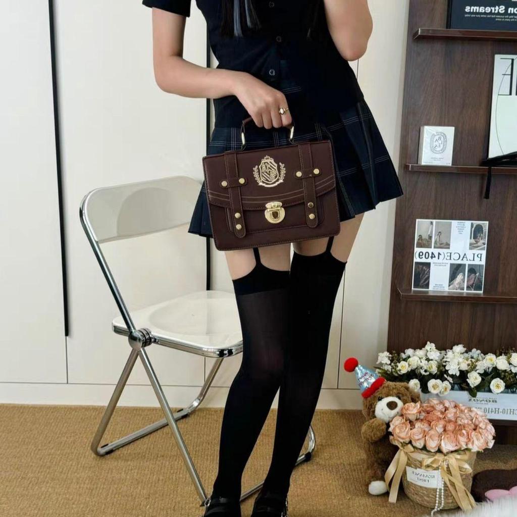 Subculture Velvet Sling Kniestrümpfe: Schwarz-Weiß-JK-Stil