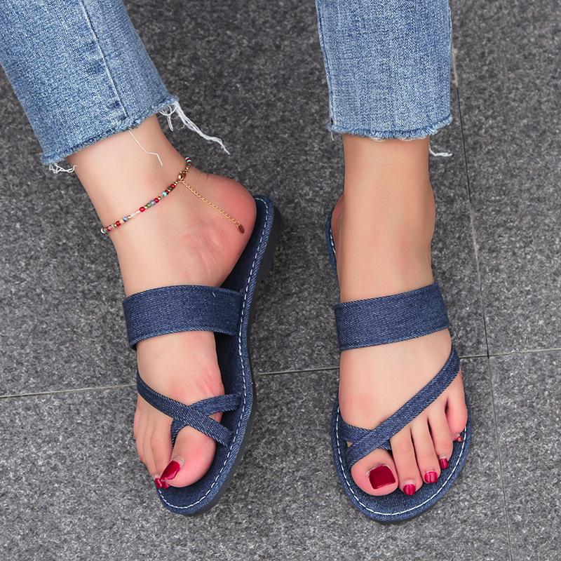 European and American Foreign Trade Large Size Flat Bottom Set of Toe Slippers Women's Simple Woven Belt Light Beach Cool Slippers