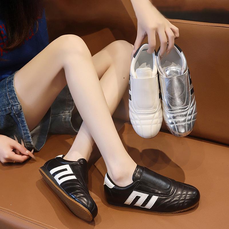 2025 Summer Black and White Taekwondo Fashion Training Shoes One Pedal Korean Version Retro German Training Shoes Women's Classic Board Shoes Women