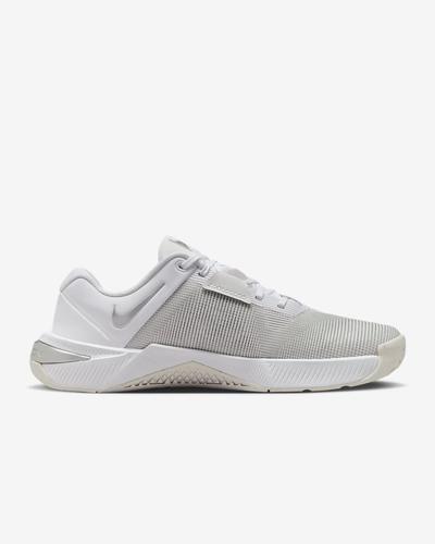 Nike Chaussures d'entraînement Metcon 10 pour femmes HQ2620-100 Taille