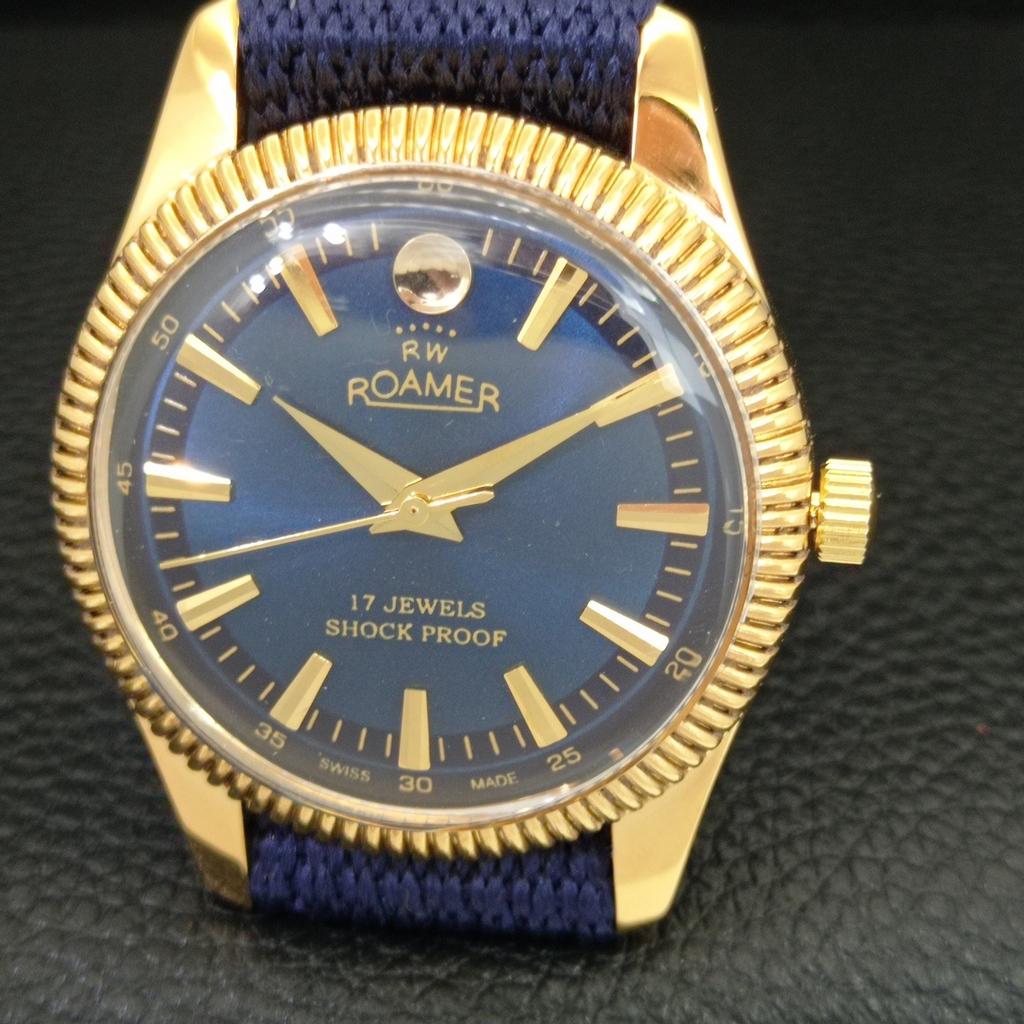 RELÓGIO MASCULINO SUÍÇO VINTAGE REFORMADO DE CORDA MANUAL COM MOSTRADOR AZUL a707407-1