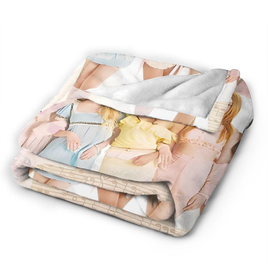 Katseye Kpop Knitted Blankets Fleece Sophia Lara Megan Ultra-Soft Throw Blankets for Car Sofa Couch Bedspread