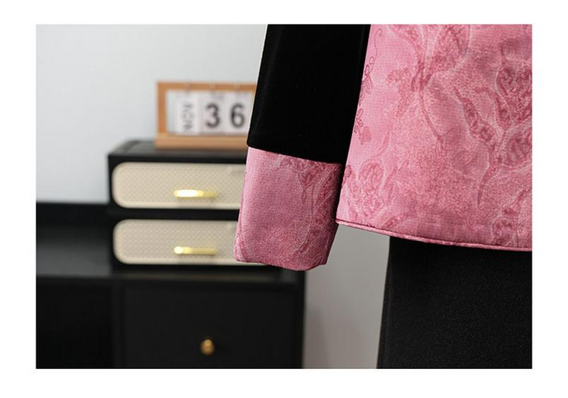 Mom's Spring Golden Velvet Suit: Middle-Aged & Elderly Women's Tang Vest & Top - New Spring/Autumn Style