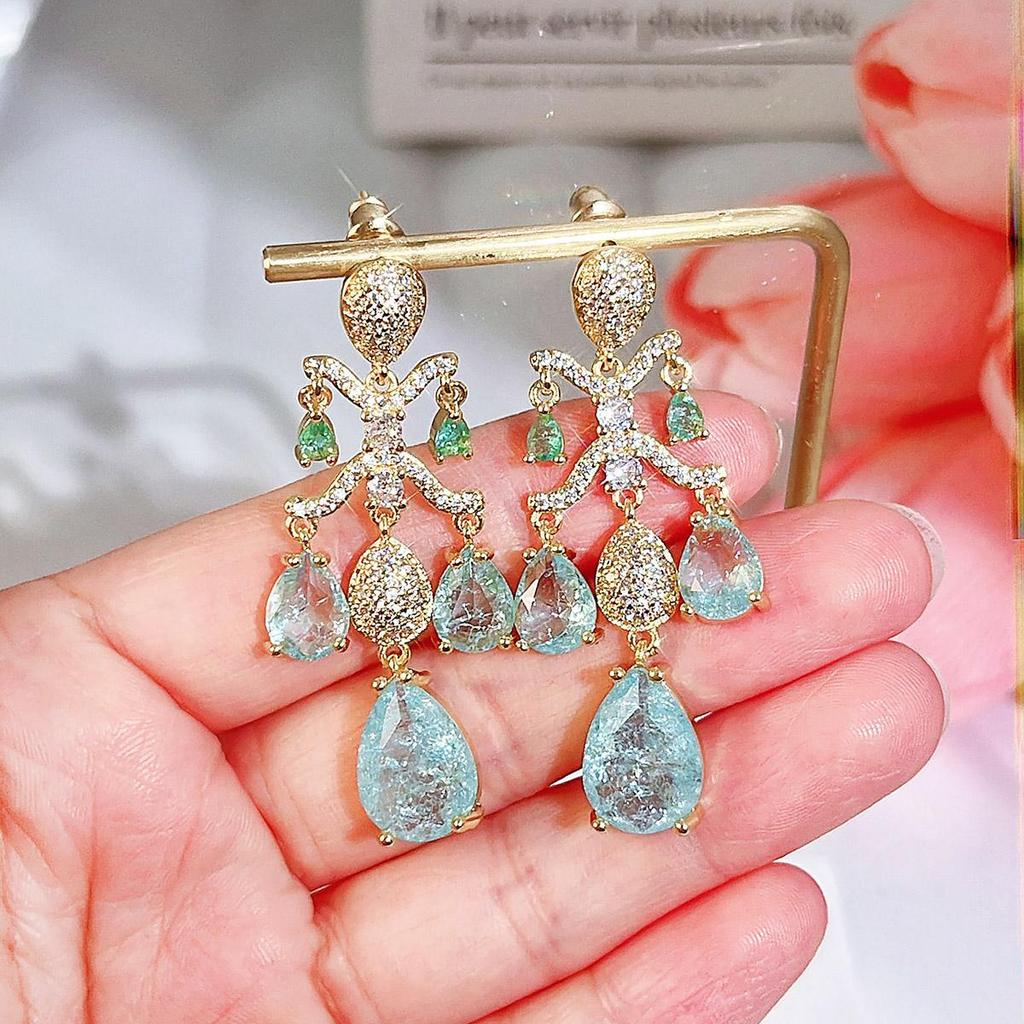 CMM Retro Water Drop Light Blue Ice Flower Zircon Chandelier Tassel Temperament All-Match Elegant Golden Dangle Earrings