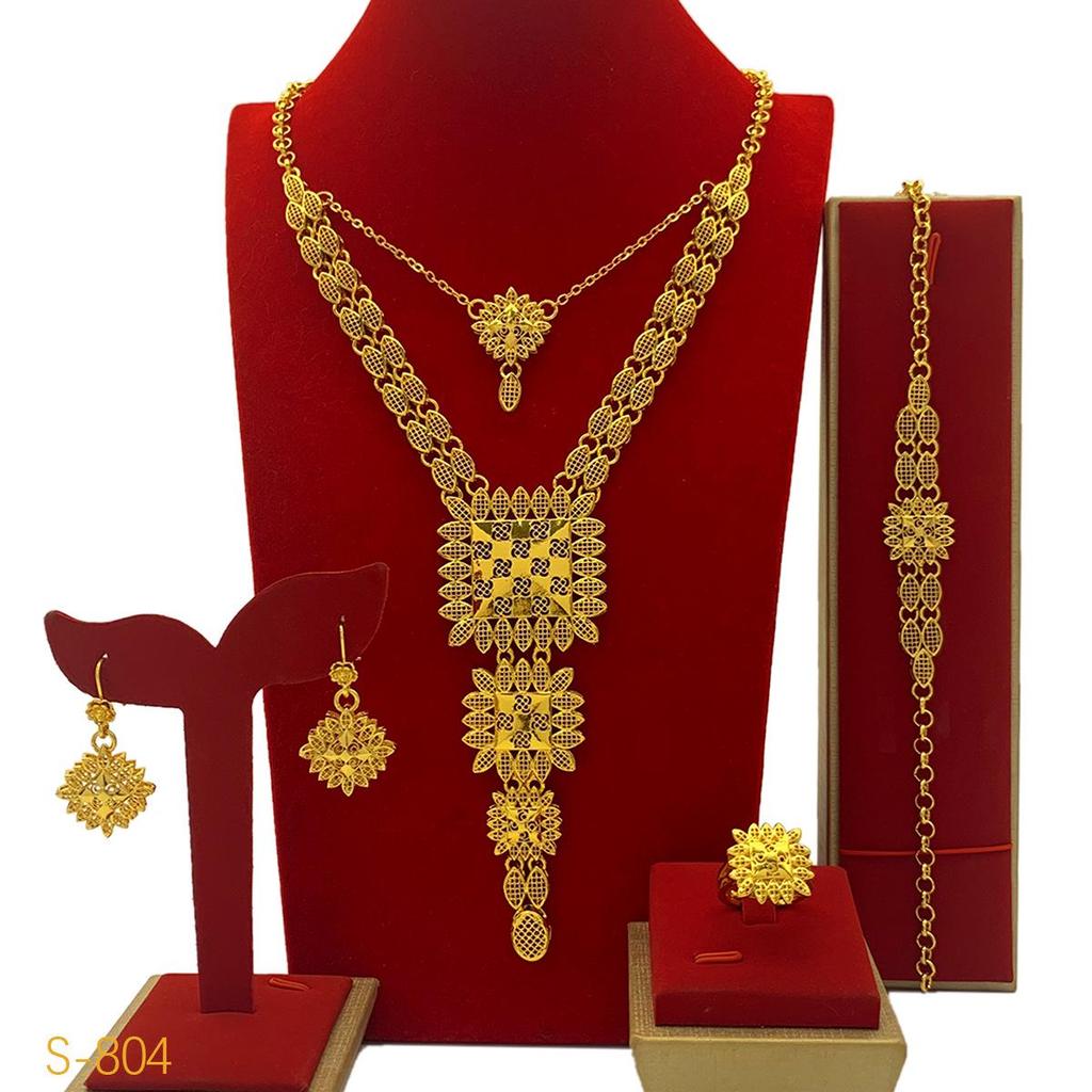 Dubai Wedding Jewelry Set: Ethnic Brass Gold-Plated Necklace, Earrings, Ring, and Bracelet.