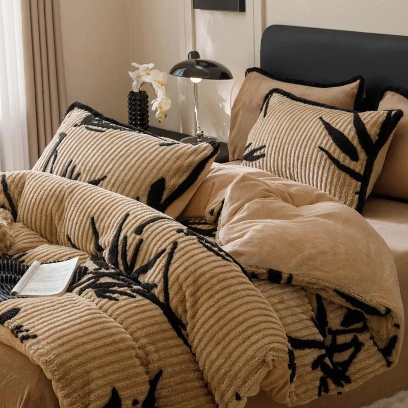 New Thickened Warm High Gram Weight Half Fleece Milk Fleece Jacquard Four-piece Set Bed Sheet Mattress Leopard Print