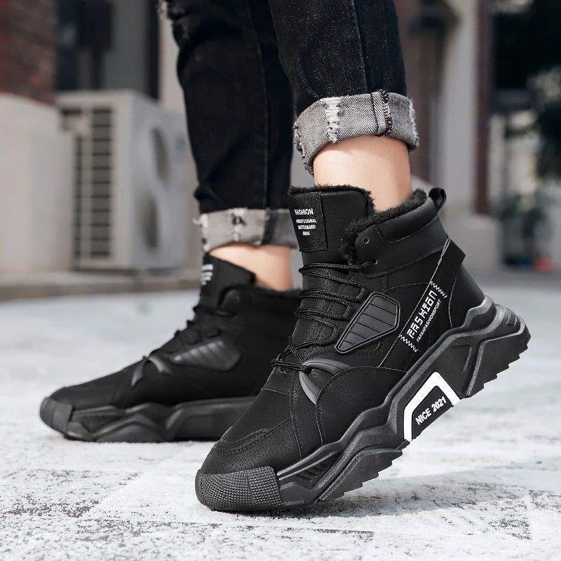 Winter new thickened velvet snow boots men's cotton shoes to keep warm Korean version trendy versatile high-top men's Martin cotton boots