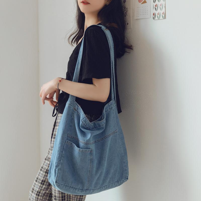 Washed denim bag Large capacity messenger bag Student class bag Female Japanese canvas bag Simple shoulder bag
